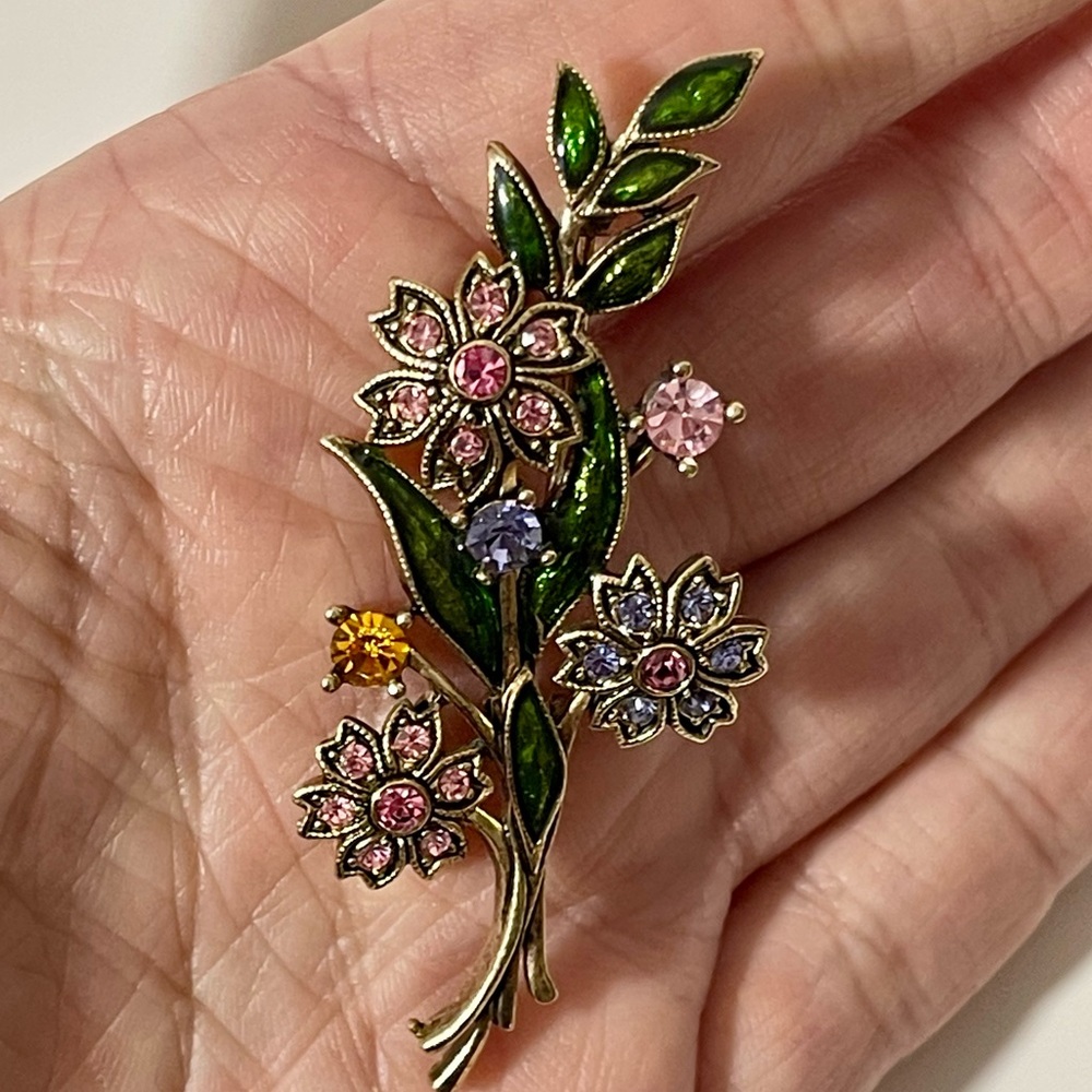 Trifari Floral Motif Brooch Colored Stones Circa 1950s Vintage Flower Bouquet - Picture 7 of 10